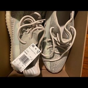 Yeezy 350 boost